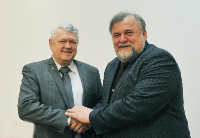 А.Л. Асеев и Е.Н. Каблов